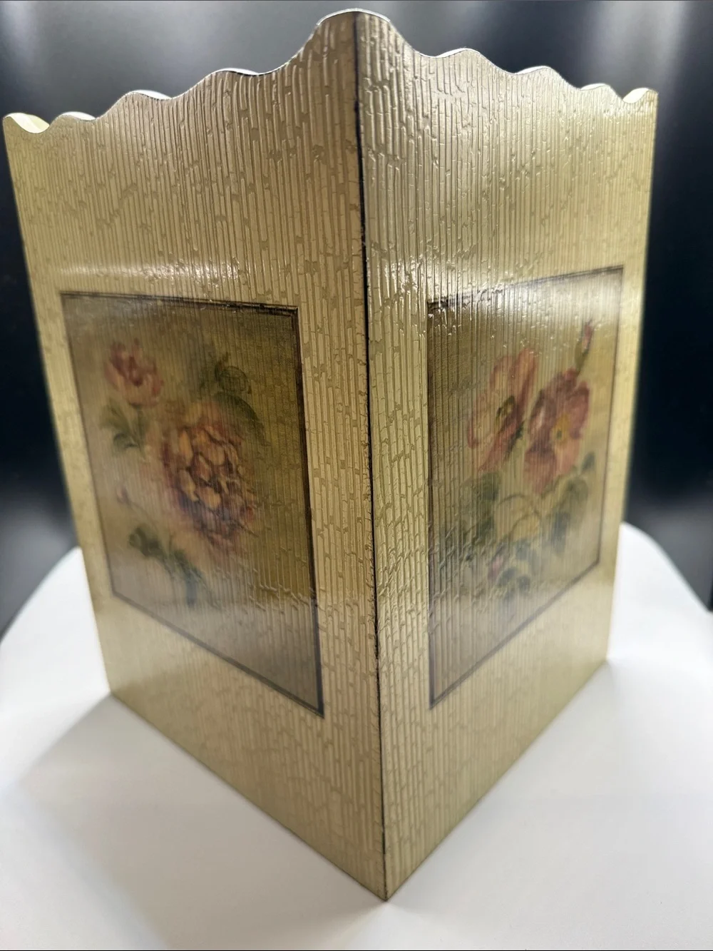 Croscill Floral Wastebasket and Tissue Box Set - Beige Floral
